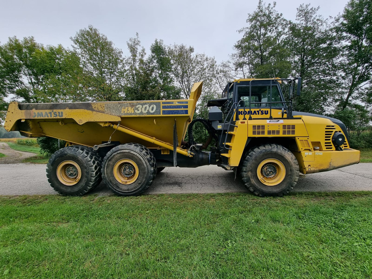 KOMATSU HM 300-5EO - Rigid dumper/ Rock truck: picture 2 KOMATSU HM 300-5EO - Rigid dumper/ Rock truck: picture 2