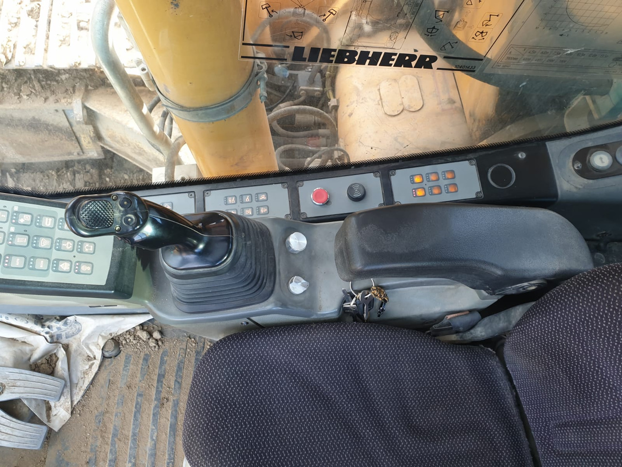 Leasing of LIEBHERR R 916 LC-423 LIEBHERR R 916 LC-423: picture 19