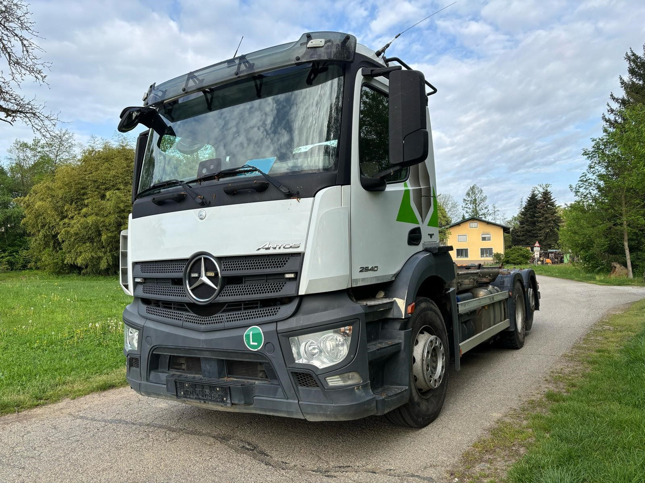MERCEDES-BENZ Antos 2540 - Skip loader truck: picture 4 MERCEDES-BENZ Antos 2540 - Skip loader truck: picture 4
