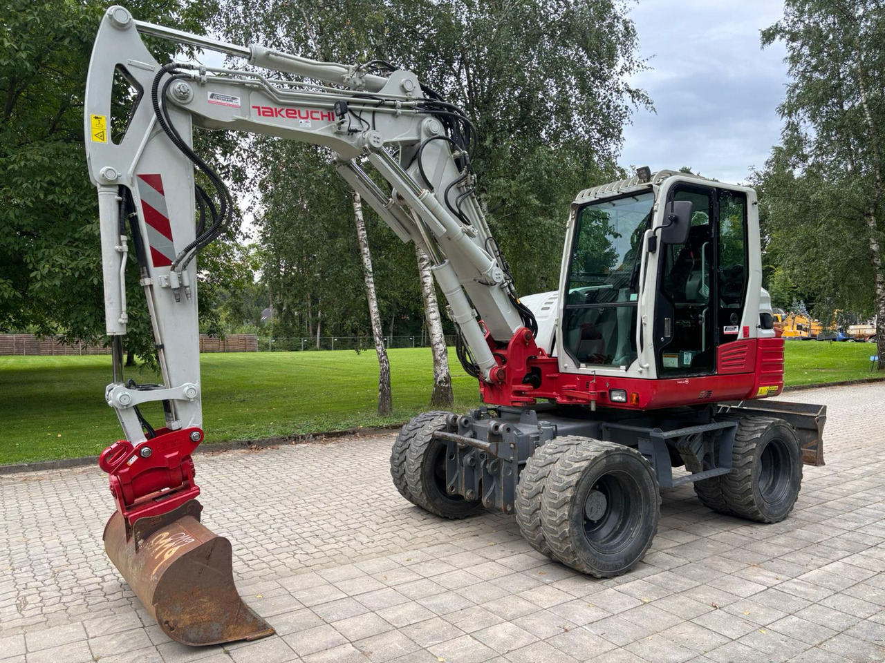 TAKEUCHI TB 295 W - Wheel excavator: picture 3 TAKEUCHI TB 295 W - Wheel excavator: picture 3