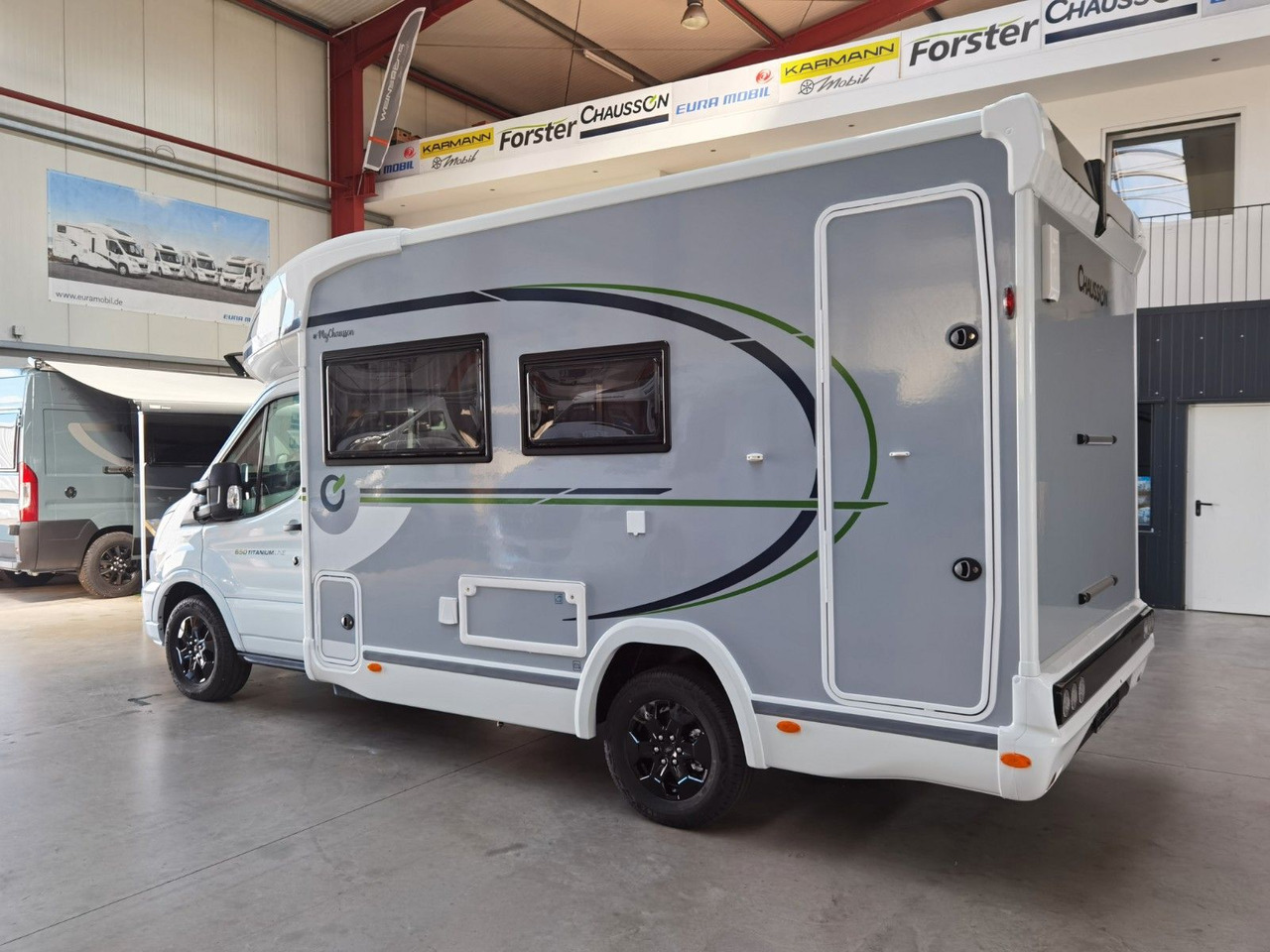 Chausson 650 TITANIUM / - 2026 - / NUR 6.39 M. / HUBBETT - Semi-integrated motorhome: picture 5 Chausson 650 TITANIUM / - 2026 - / NUR 6.39 M. / HUBBETT - Semi-integrated motorhome: picture 5