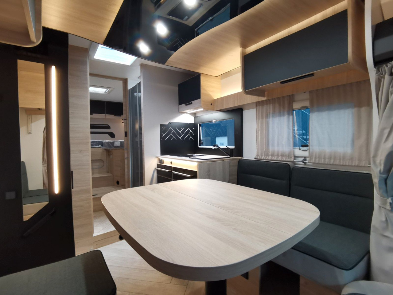 Semi-integrated motorhome Chausson 797 TITANIUM / - 2026 - / 165PS - 8G. AUTOMATIK: picture 16 Semi-integrated motorhome Chausson 797 TITANIUM / - 2026 - / 165PS - 8G. AUTOMATIK: picture 16