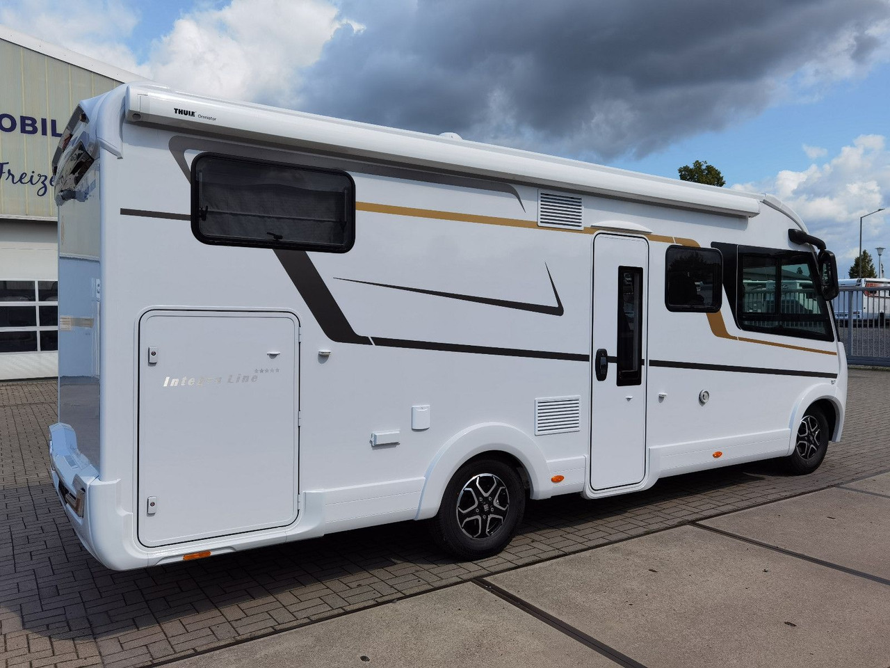 Eura Mobil INTEGRA LINE 720 EF - MOD. 2025 /180 PS/9G.AUTOM - Integrated motorhome: picture 4 Eura Mobil INTEGRA LINE 720 EF - MOD. 2025 /180 PS/9G.AUTOM - Integrated motorhome: picture 4