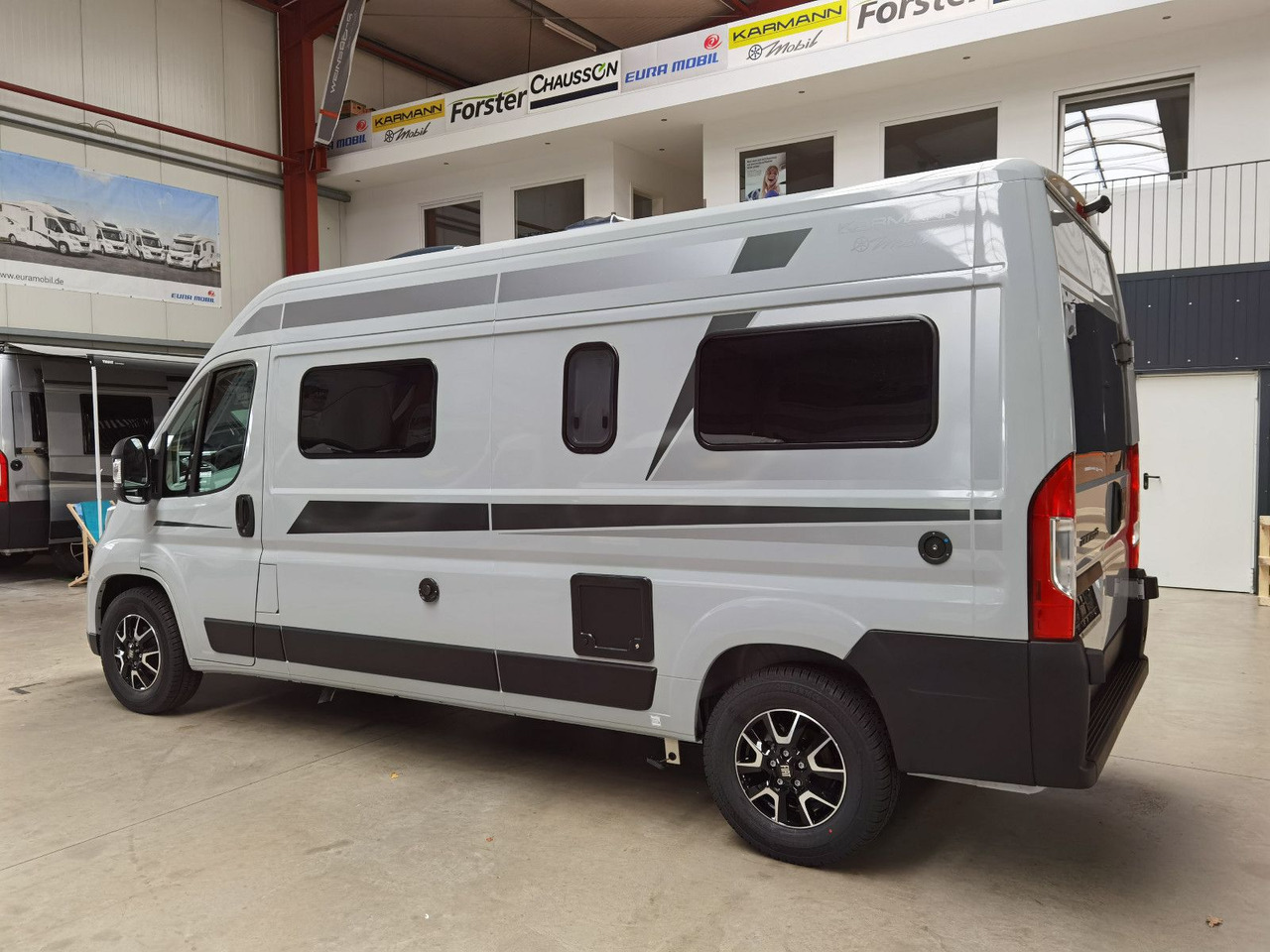 Karmann DEXTER 580 /- 2026 -/ PANORAMA DACHFENSTER - Camper van: picture 5 Karmann DEXTER 580 /- 2026 -/ PANORAMA DACHFENSTER - Camper van: picture 5