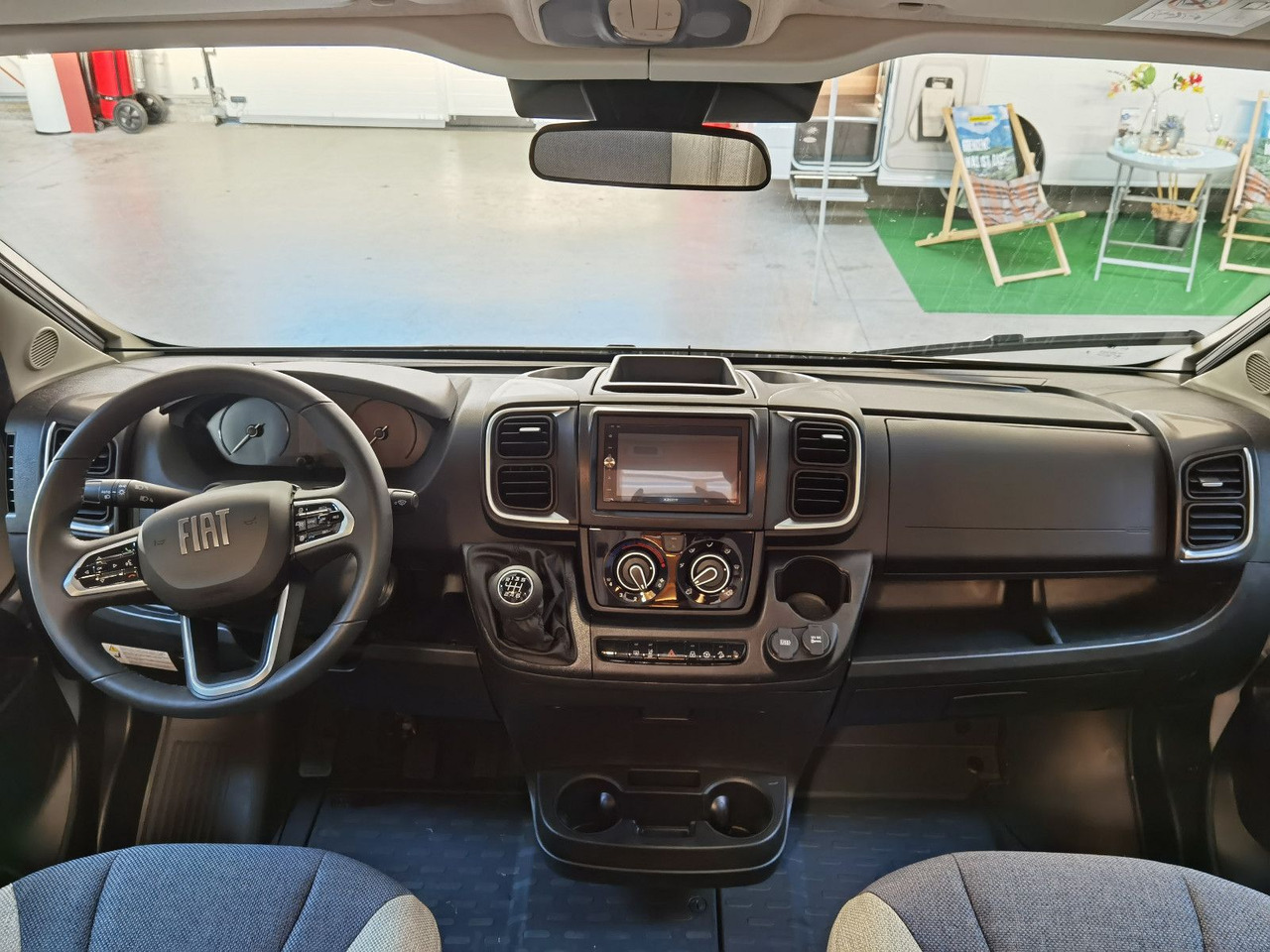 Alcove motorhome Weinsberg CARAHOME 650 DG / 140 PS / TOP - AUSSTATTUNG: picture 12 Alcove motorhome Weinsberg CARAHOME 650 DG / 140 PS / TOP - AUSSTATTUNG: picture 12