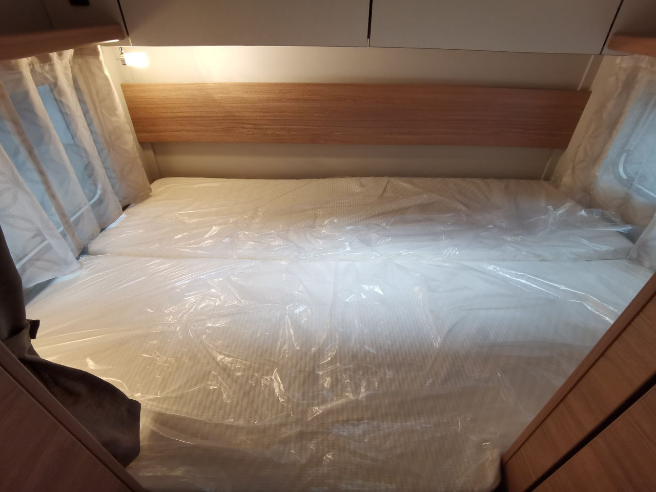 Alcove motorhome Weinsberg CARAHOME 650 DG / 140 PS / TOP - AUSSTATTUNG: picture 20 Alcove motorhome Weinsberg CARAHOME 650 DG / 140 PS / TOP - AUSSTATTUNG: picture 20