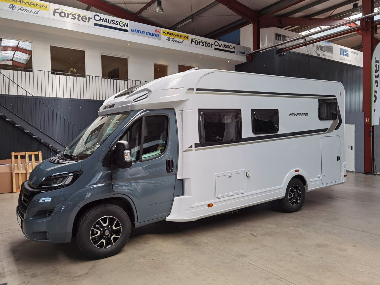 Semi-integrated motorhome Weinsberg CARASUITE 650 MG / 140PS / HECKBETT & HUBBETT: picture 6