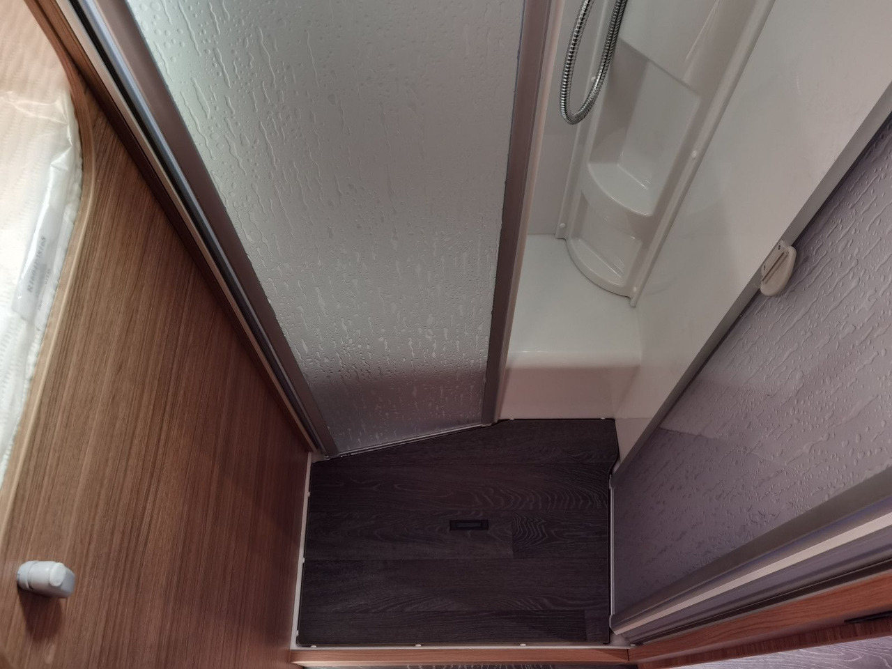 Semi-integrated motorhome Weinsberg CARASUITE 700 MEG /155PS /EINZELBETTEN & RAUMBAD: picture 22