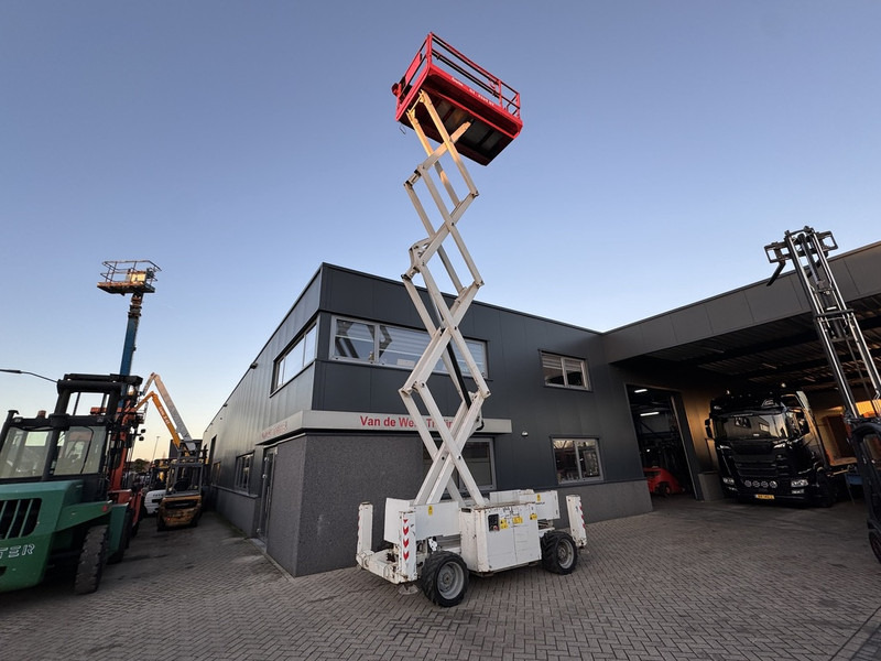 Scissor lift Genie GS 3369 RT  Hoogwerker / Arbeitsbuhne 12mtr werkhoogte 4x4 Kubota DIESEL 2013: picture 7