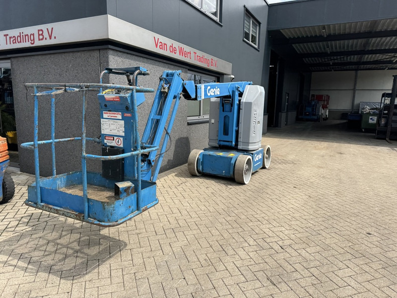Genie Z-30/20N Knikarmhoogwerker / Arbeitsbuhne 11.15M werkhoogte 1996 - Articulated boom: picture 3 Genie Z-30/20N Knikarmhoogwerker / Arbeitsbuhne 11.15M werkhoogte 1996 - Articulated boom: picture 3