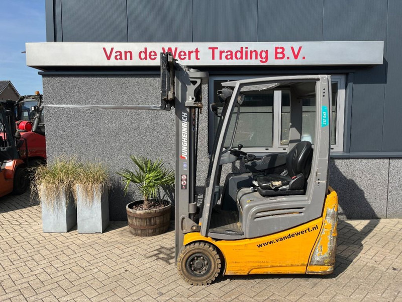 Electric forklift Jungheinrich EFG215 EFG215 triplo460 freelift sideshift 2016 heftruck forklift electrisch: picture 17 Electric forklift Jungheinrich EFG215 EFG215 triplo460 freelift sideshift 2016 heftruck forklift electrisch: picture 17