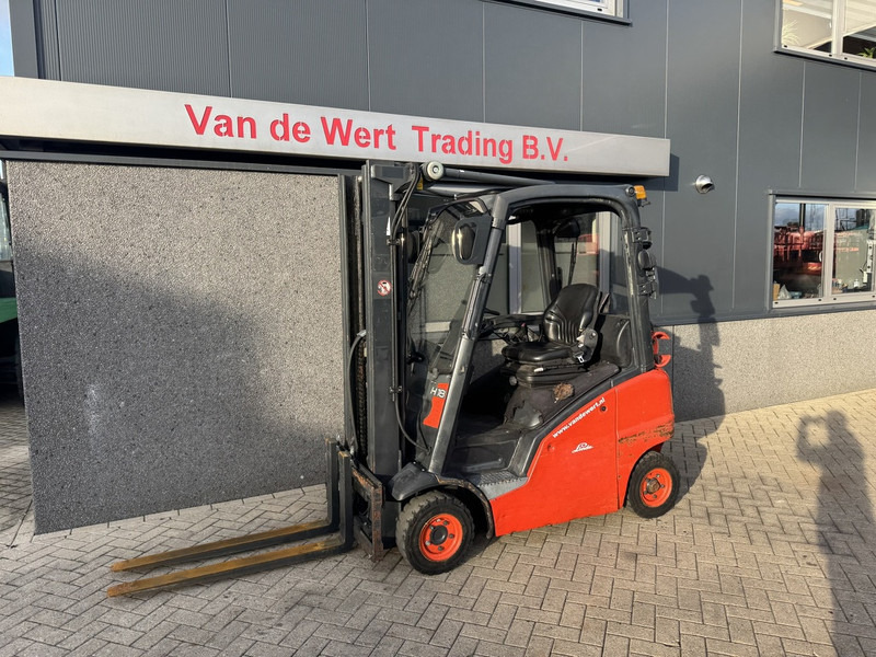 Linde H18T-01 Triplo 500 Freelift / Sideshift LPG 2012 - LPG forklift: picture 2 Linde H18T-01 Triplo 500 Freelift / Sideshift LPG 2012 - LPG forklift: picture 2