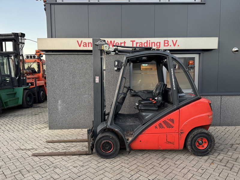 Linde H25D-02 Triplo 545 Freelift / Sideshift / VW Diesel 2017 - Diesel forklift: picture 1 Linde H25D-02 Triplo 545 Freelift / Sideshift / VW Diesel 2017 - Diesel forklift: picture 1