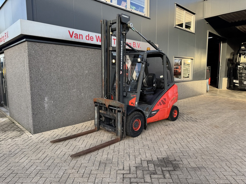 Linde H30D-02 Duplo 450 Sideshift / Vorkversteller VW Diesel 2014 - Diesel forklift: picture 3 Linde H30D-02 Duplo 450 Sideshift / Vorkversteller VW Diesel 2014 - Diesel forklift: picture 3