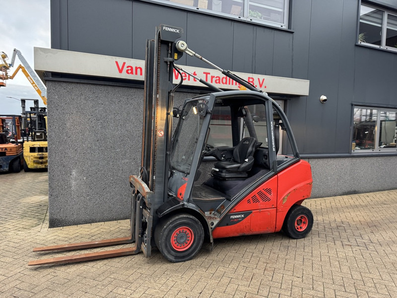 Linde H30D-02 Duplo 450 Sideshift / Vorkversteller VW Diesel 2014 - Diesel forklift: picture 2 Linde H30D-02 Duplo 450 Sideshift / Vorkversteller VW Diesel 2014 - Diesel forklift: picture 2