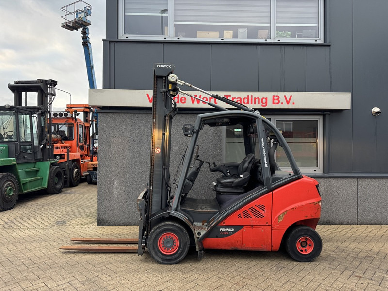 Linde H30D-02 Duplo 450 Sideshift / Vorkversteller VW Diesel 2014 - Diesel forklift: picture 1 Linde H30D-02 Duplo 450 Sideshift / Vorkversteller VW Diesel 2014 - Diesel forklift: picture 1
