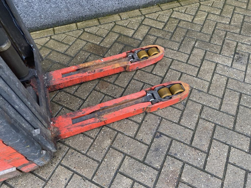 Pallet truck Linde L 14: picture 10