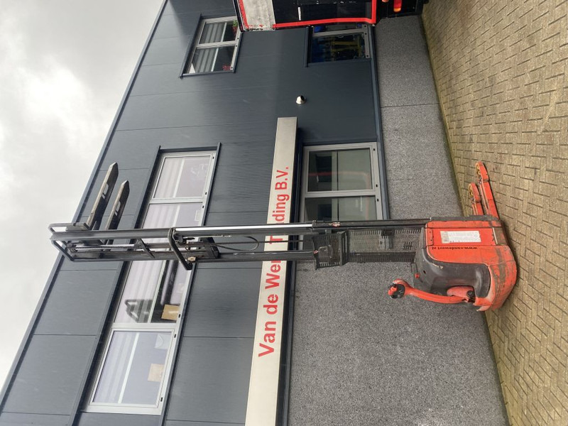 Pallet truck Linde L 14: picture 13