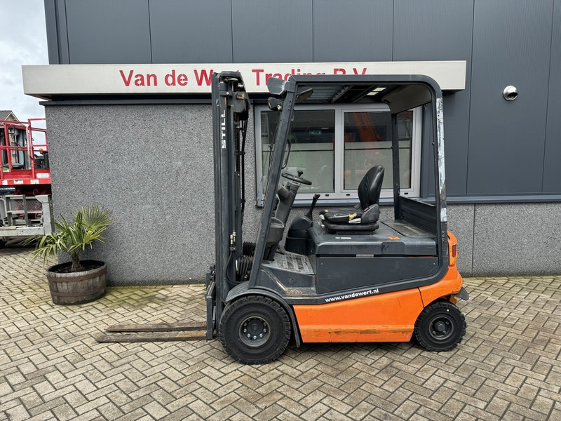 Still R60-25 Triplo 510 Freelift/3e functie elektrisch 2001 accu 2016 - Electric forklift: picture 1 Still R60-25 Triplo 510 Freelift/3e functie elektrisch 2001 accu 2016 - Electric forklift: picture 1