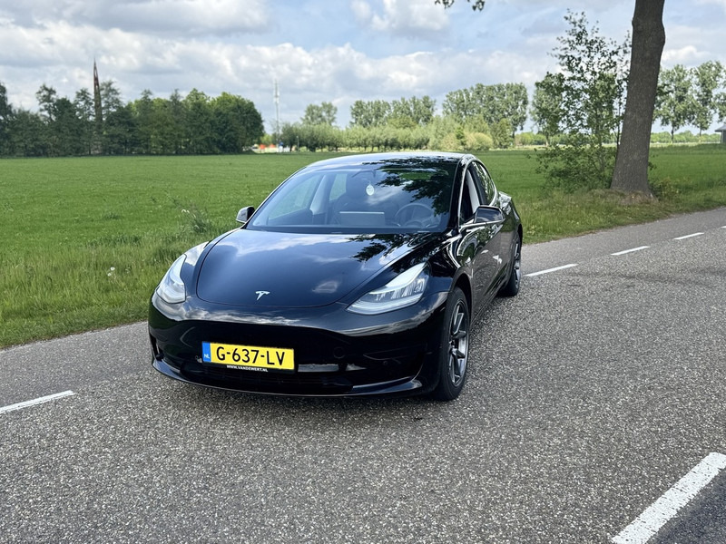 Tesla Model 3 - Car: picture 3 Tesla Model 3 - Car: picture 3