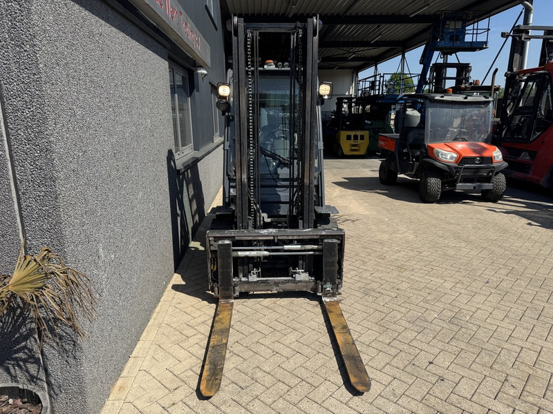 Toyota 02-8FGF30 - LPG forklift: picture 5 Toyota 02-8FGF30 - LPG forklift: picture 5