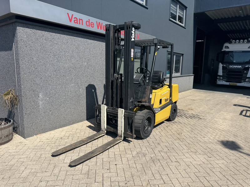 Yale GDP30TP - Diesel forklift: picture 3 Yale GDP30TP - Diesel forklift: picture 3
