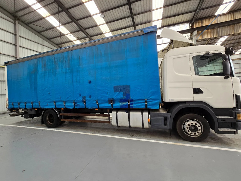 Scania R94-260 - Curtainsider truck: picture 4 Scania R94-260 - Curtainsider truck: picture 4