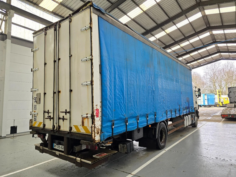 Scania R94-260 - Curtainsider truck: picture 5 Scania R94-260 - Curtainsider truck: picture 5