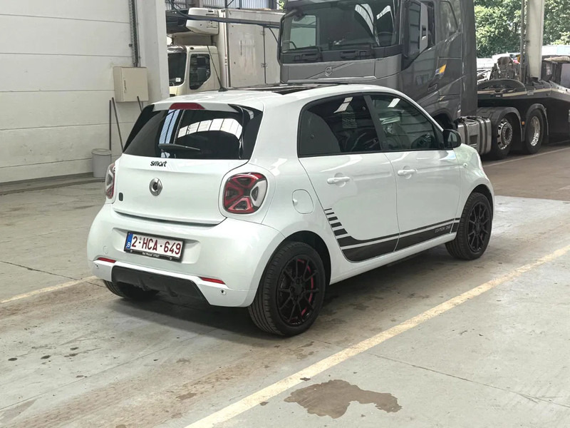 Smart Forfour ONE EQ / 100% ELECTRIC / BRABUS ALLOY WHEELS /EDITION ONE - Car: picture 5 Smart Forfour ONE EQ / 100% ELECTRIC / BRABUS ALLOY WHEELS /EDITION ONE - Car: picture 5