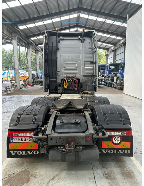Volvo FH 13.460 Globetrotter / 6x2 / VEB / 469612 km / EURO 6 /PTO - Tractor unit: picture 5 Volvo FH 13.460 Globetrotter / 6x2 / VEB / 469612 km / EURO 6 /PTO - Tractor unit: picture 5