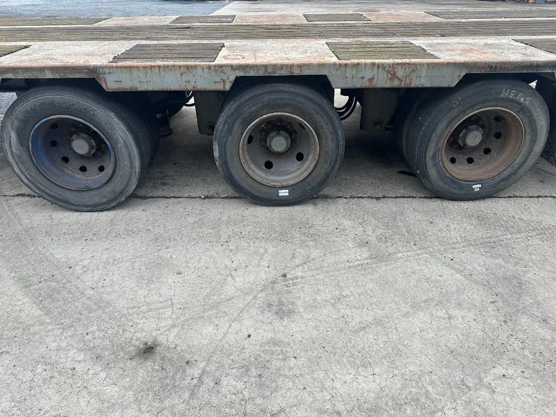 Van Hool 3H005 - Low loader semi-trailer: picture 2 Van Hool 3H005 - Low loader semi-trailer: picture 2