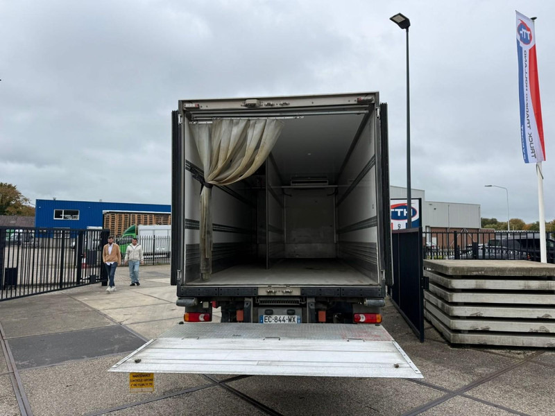 Renault D210.14 Frigobox Multitemp + Taillift THERMO KING T800R - Refrigerator truck: picture 5 Renault D210.14 Frigobox Multitemp + Taillift THERMO KING T800R - Refrigerator truck: picture 5
