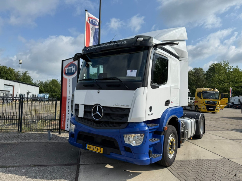 Mercedes-Benz Actros 1936 LS NL Truck MirrorCams 227.000 km only! - Tractor unit: picture 2 Mercedes-Benz Actros 1936 LS NL Truck MirrorCams 227.000 km only! - Tractor unit: picture 2