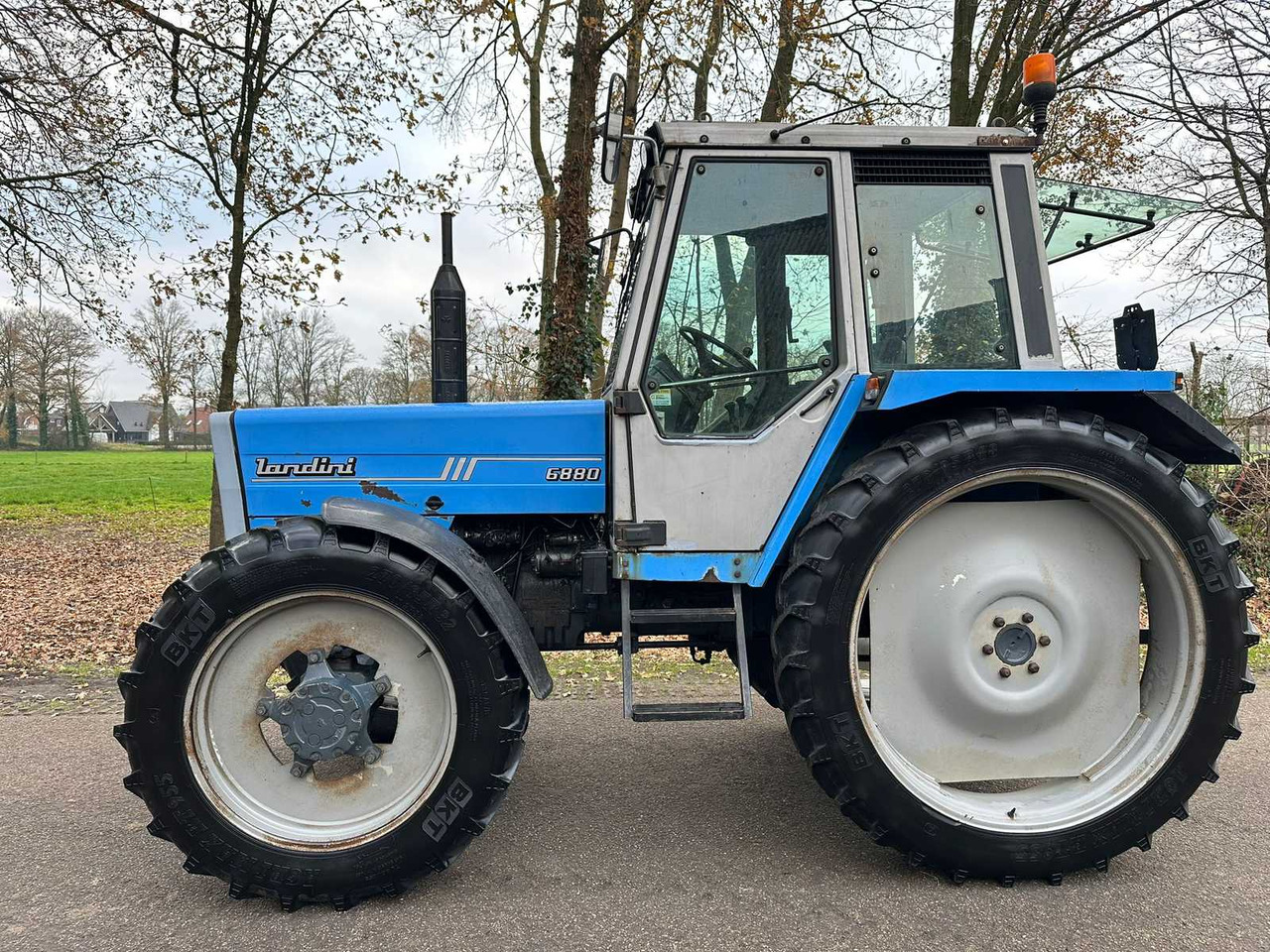 1988 LANDINI DT 6880 ALL-WHEEL DRIVE FARM TRACTOR - Farm tractor: picture 3 1988 LANDINI DT 6880 ALL-WHEEL DRIVE FARM TRACTOR - Farm tractor: picture 3