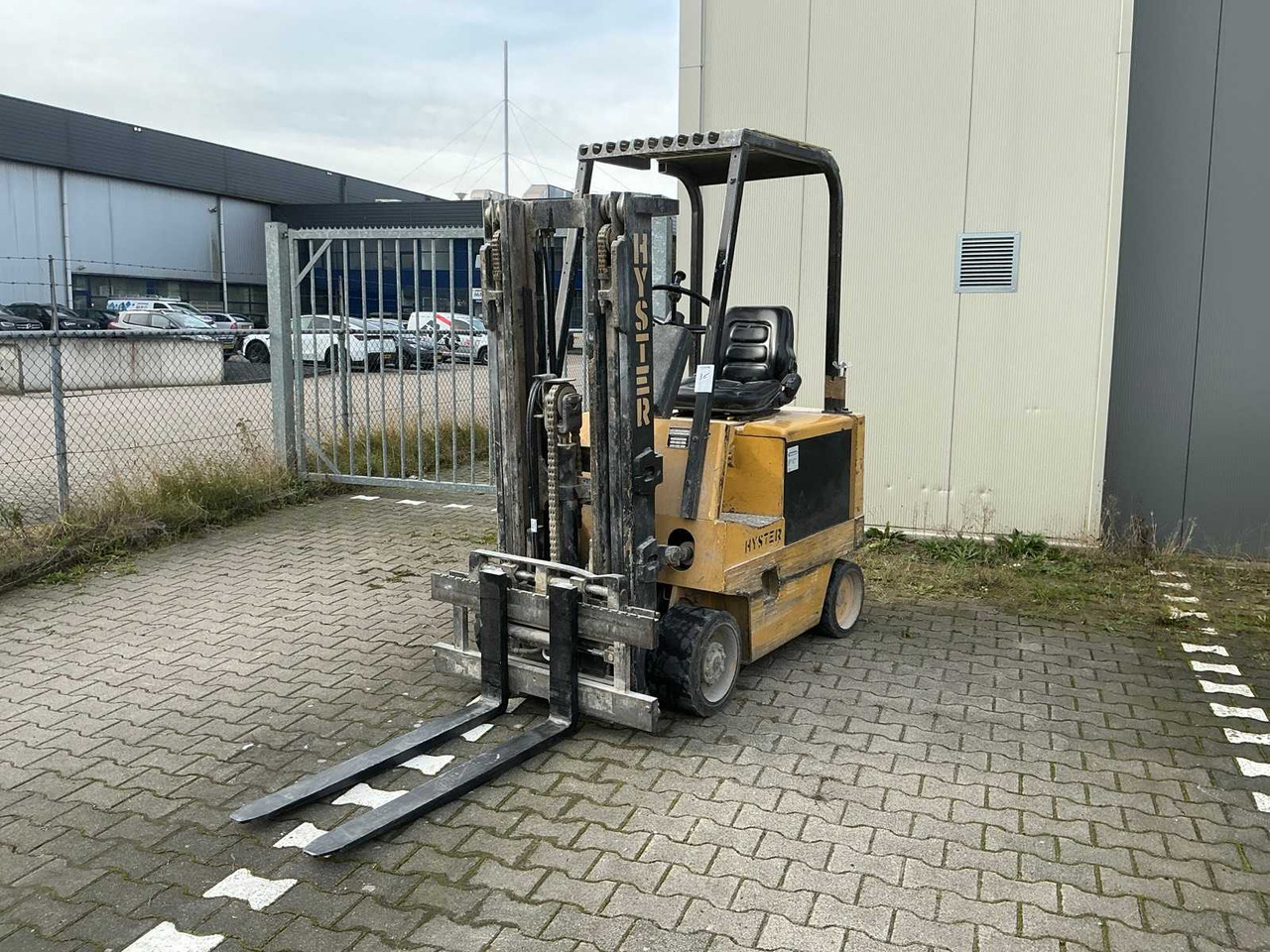 1993 HYSTER E2.00 XL FORKLIFT - Forklift: picture 1 1993 HYSTER E2.00 XL FORKLIFT - Forklift: picture 1