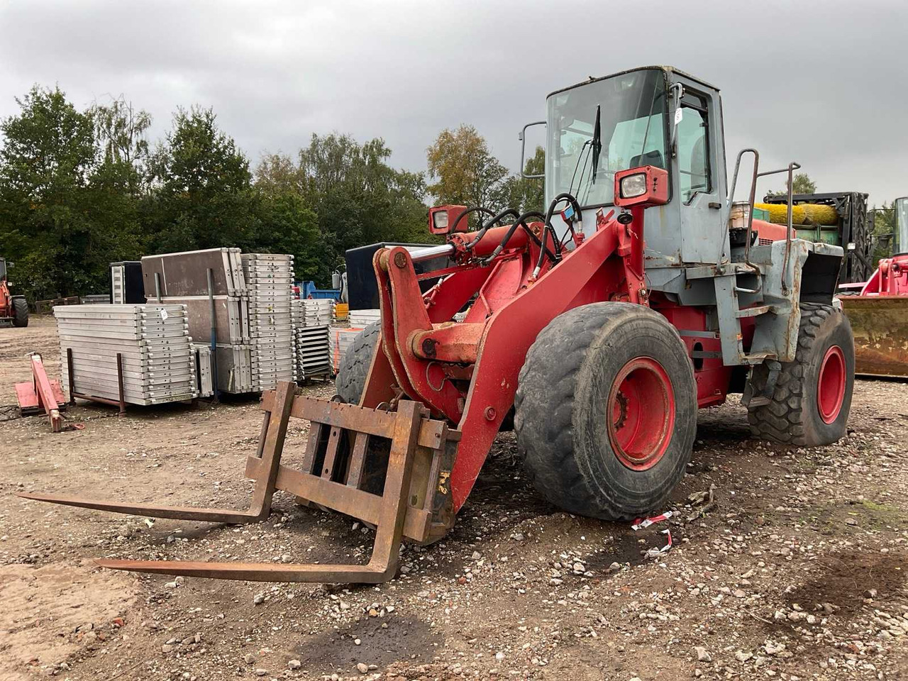 1996 KOMATSU WH320-3H WHEEL LOADER - Wheel loader: picture 1 1996 KOMATSU WH320-3H WHEEL LOADER - Wheel loader: picture 1
