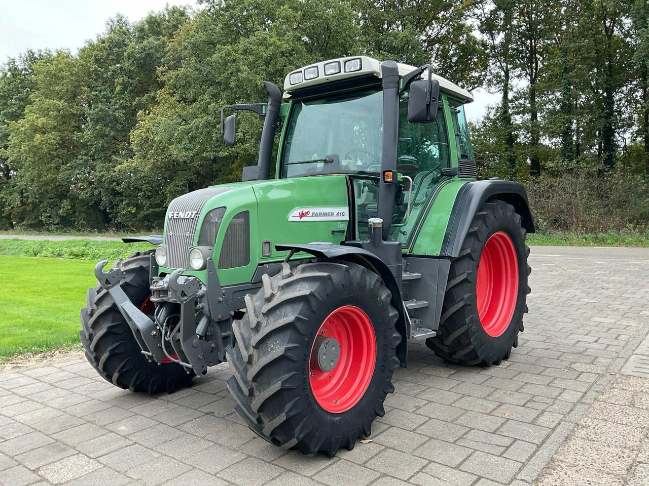 2000 FENDT FARMER 410 VARIO ALL-WHEEL DRIVE FARM TRACTOR - Farm tractor: picture 1 2000 FENDT FARMER 410 VARIO ALL-WHEEL DRIVE FARM TRACTOR - Farm tractor: picture 1