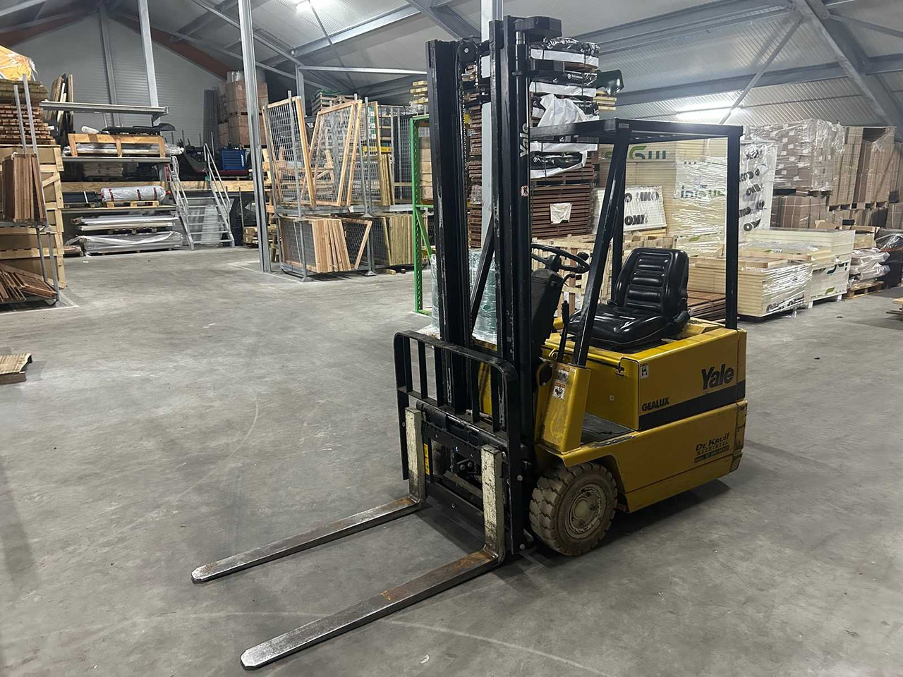 2000 YALE ERP15 RCF FORKLIFT - Forklift: picture 3 2000 YALE ERP15 RCF FORKLIFT - Forklift: picture 3