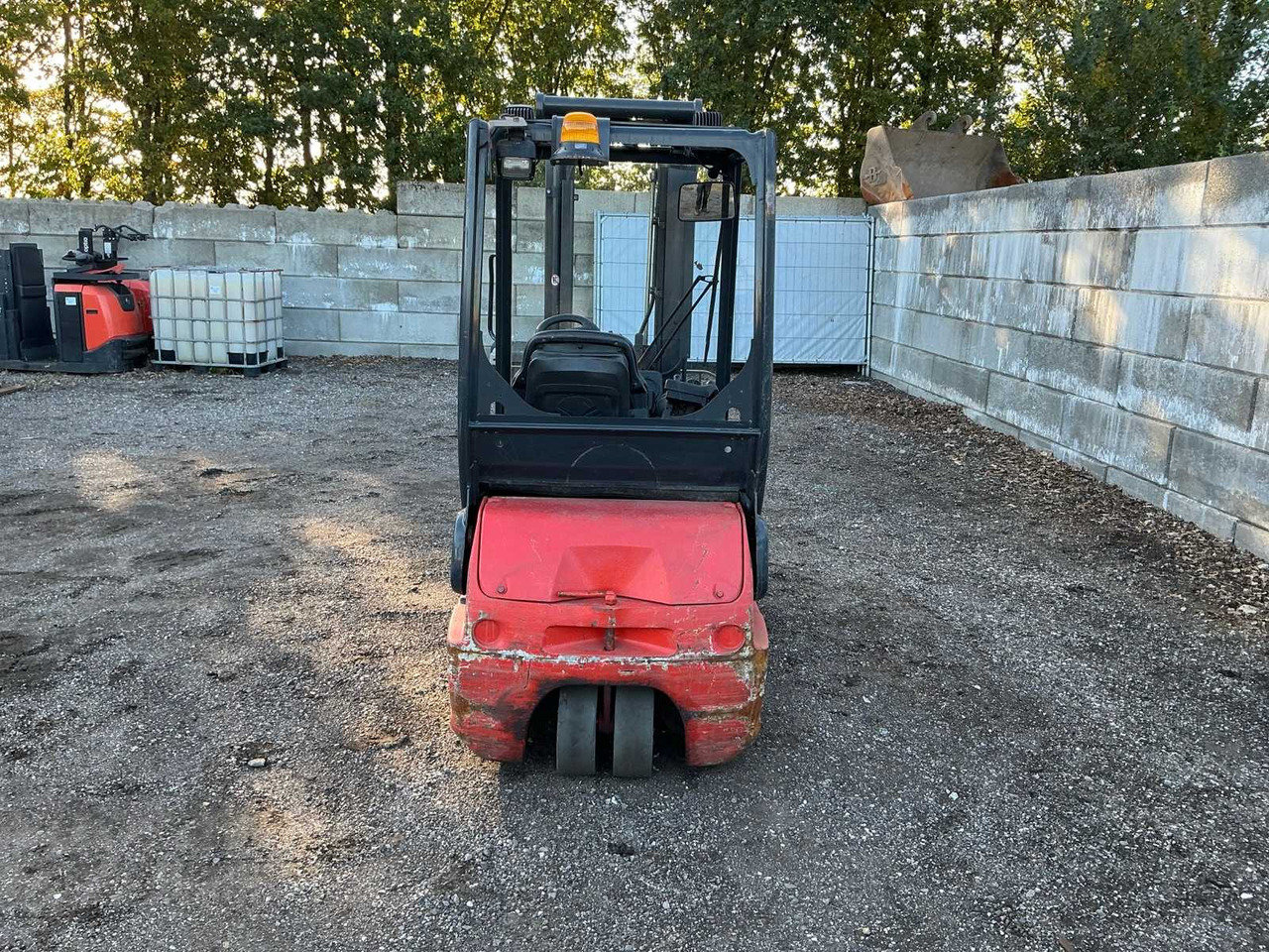 2003 LINDE E16 C02 FORKLIFT - Forklift: picture 4 2003 LINDE E16 C02 FORKLIFT - Forklift: picture 4