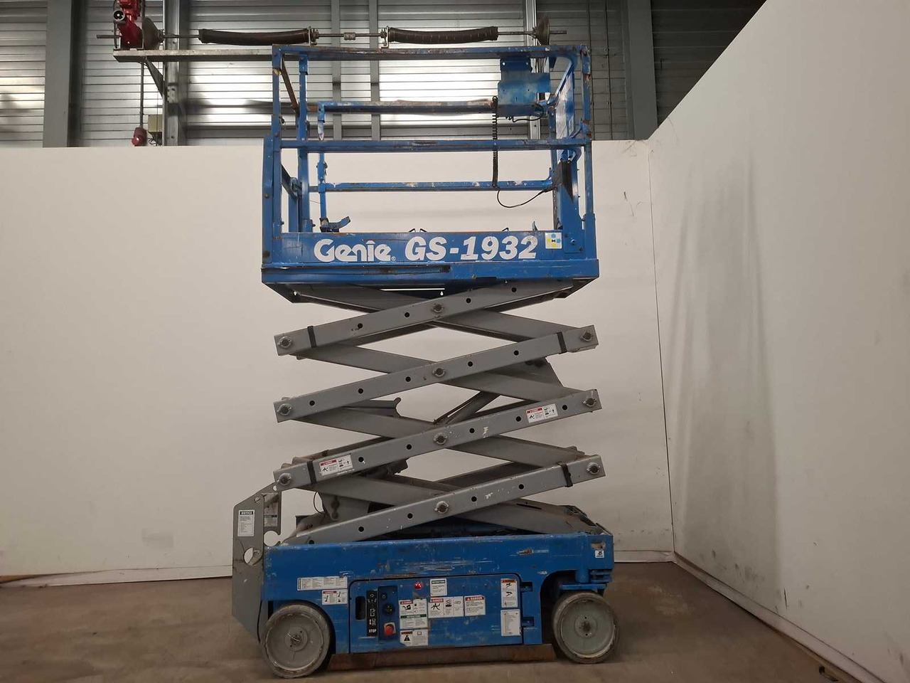 2004 GENIE GS1932 AERIAL PLATFORM - Aerial platform: picture 5 2004 GENIE GS1932 AERIAL PLATFORM - Aerial platform: picture 5