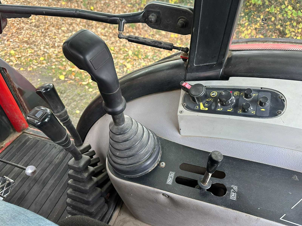 Farm tractor 2004 LINDNER GEOTRAC 83 ALL-WHEEL DRIVE FARM TRACTOR: picture 9