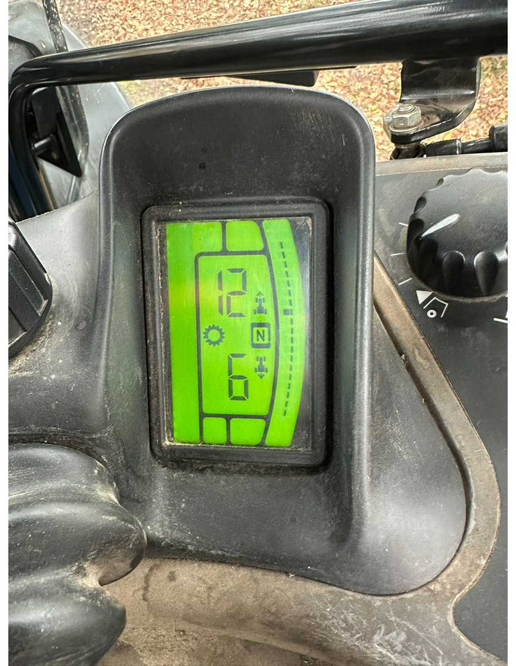 Farm tractor 2004 NEW HOLLAND T/M 175 FOUR WHEEL DRIVE FARM TRACTOR: picture 10