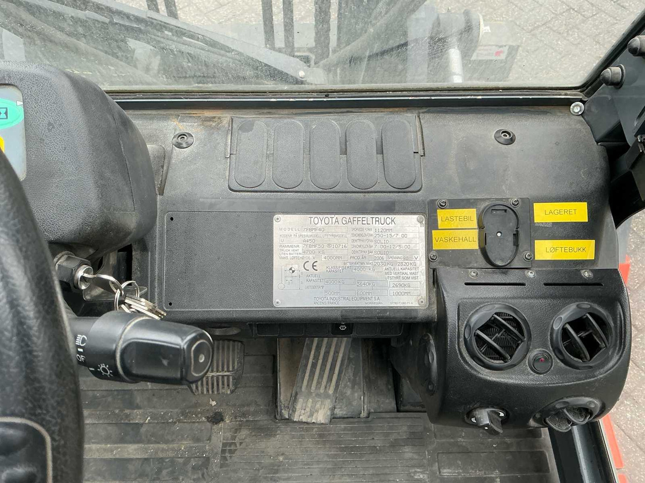 2006 TOYOTA 7FBMF40 FORKLIFT - Forklift: picture 4 2006 TOYOTA 7FBMF40 FORKLIFT - Forklift: picture 4