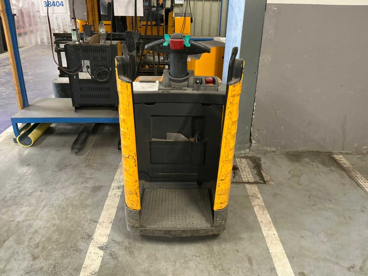 2009 JUNGHEINRICH FORKLIFT - Forklift: picture 3 2009 JUNGHEINRICH FORKLIFT - Forklift: picture 3