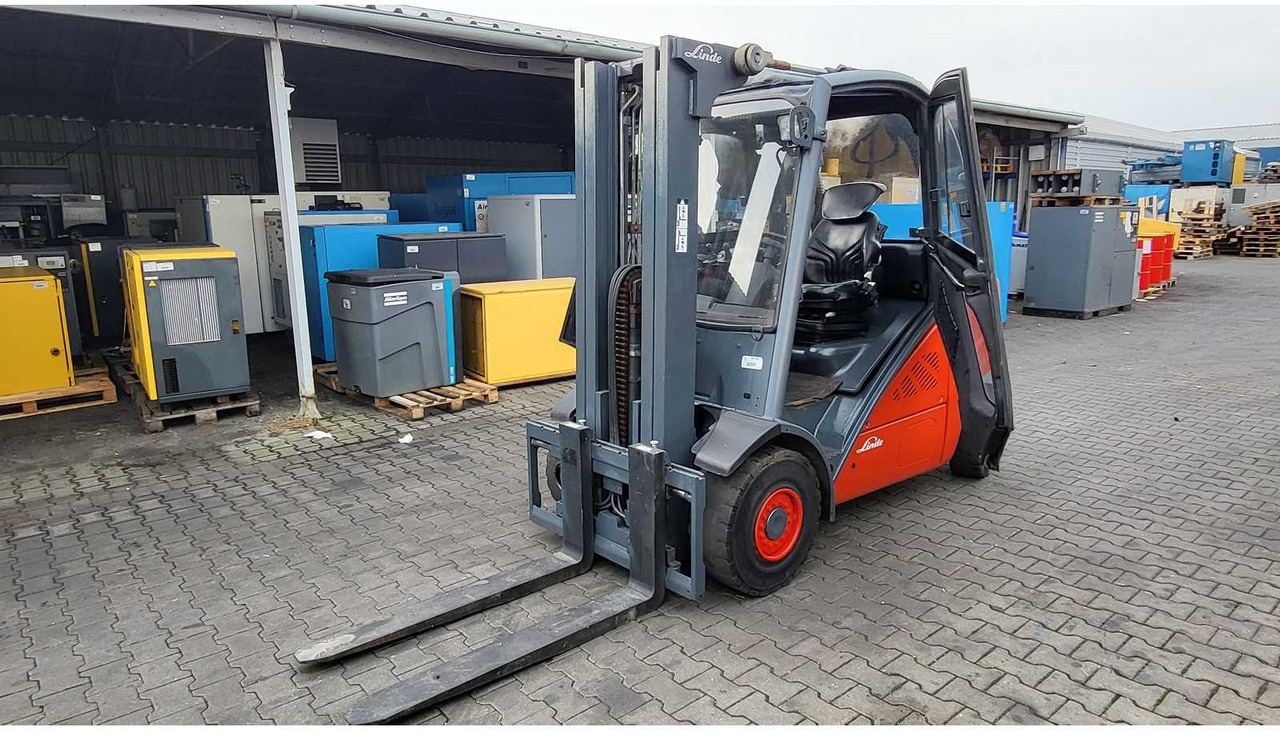 2009 LINDE H35T FORKLIFT TRUCKS - Forklift: picture 2 2009 LINDE H35T FORKLIFT TRUCKS - Forklift: picture 2