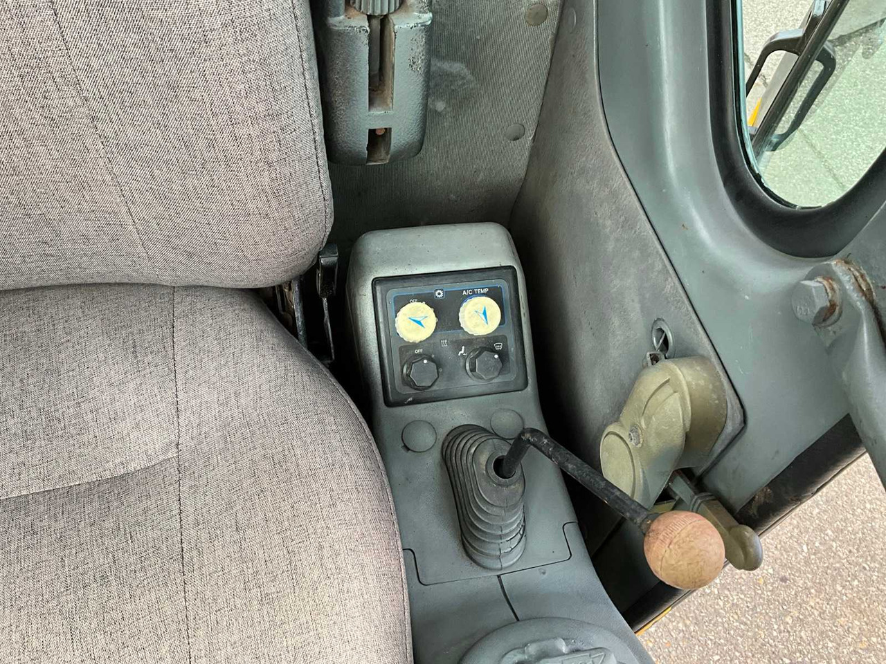 Excavator 2012 VOLVO EC55B MIDI EXCAVATOR: picture 26