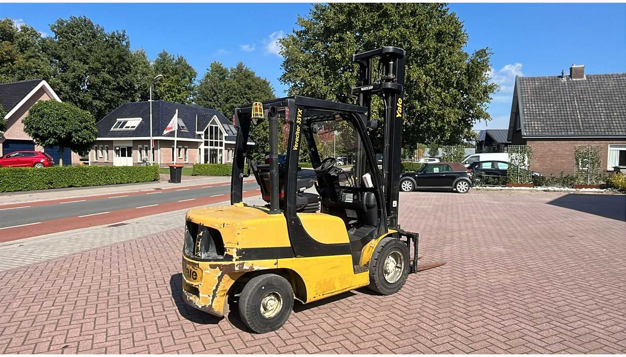 2012 YALE GDP35VX FORKLIFT - Forklift: picture 3 2012 YALE GDP35VX FORKLIFT - Forklift: picture 3