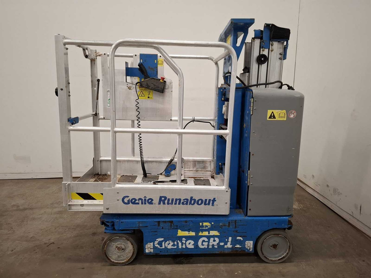 2015 GENIE GR-12 AERIAL PLATFORM - Aerial platform: picture 3 2015 GENIE GR-12 AERIAL PLATFORM - Aerial platform: picture 3