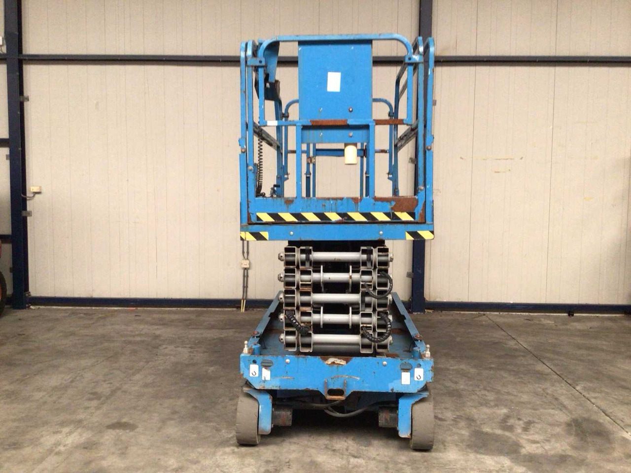 2015 GENIE GS4047 SCISSOR LIFT - Aerial platform: picture 5 2015 GENIE GS4047 SCISSOR LIFT - Aerial platform: picture 5