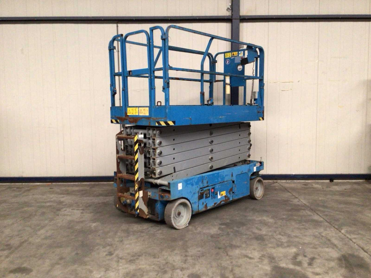 2015 GENIE GS4047 SCISSOR LIFT - Aerial platform: picture 1 2015 GENIE GS4047 SCISSOR LIFT - Aerial platform: picture 1